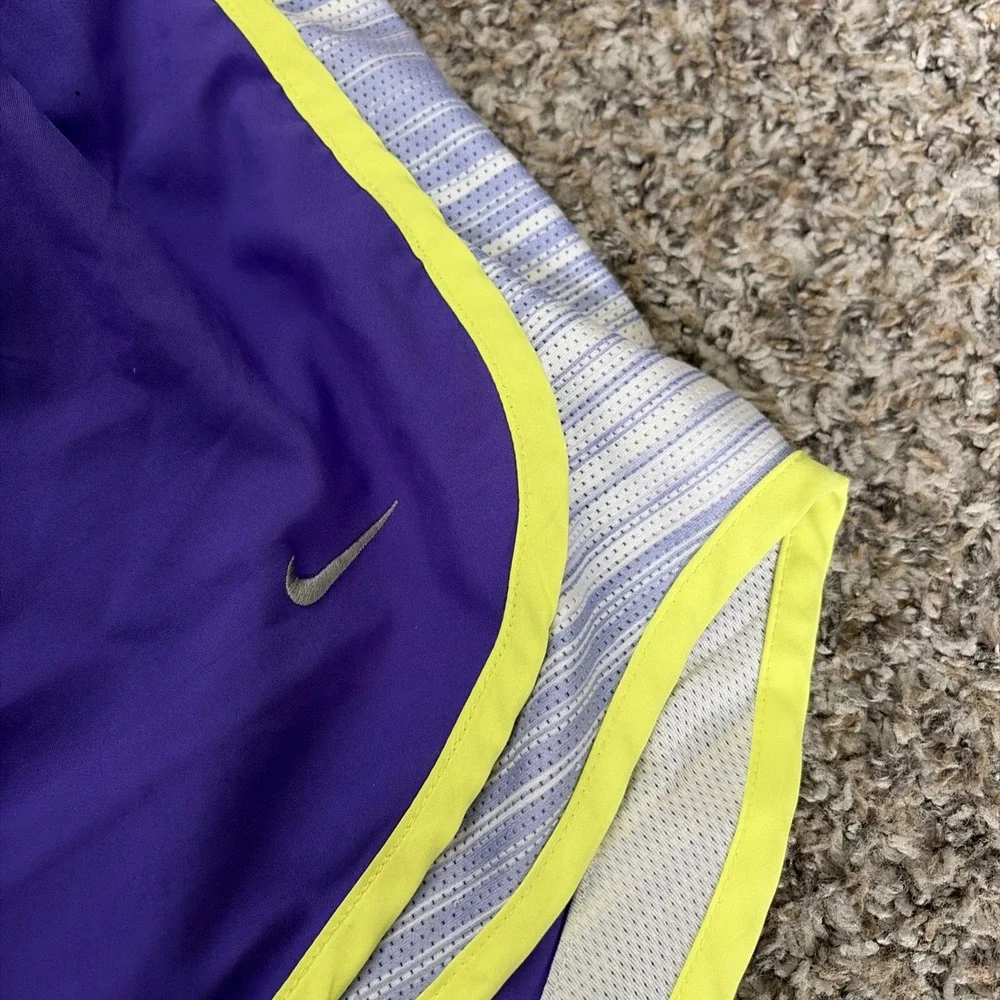 Nike Tempo Running Shorts Medium Lined Purple Yellow